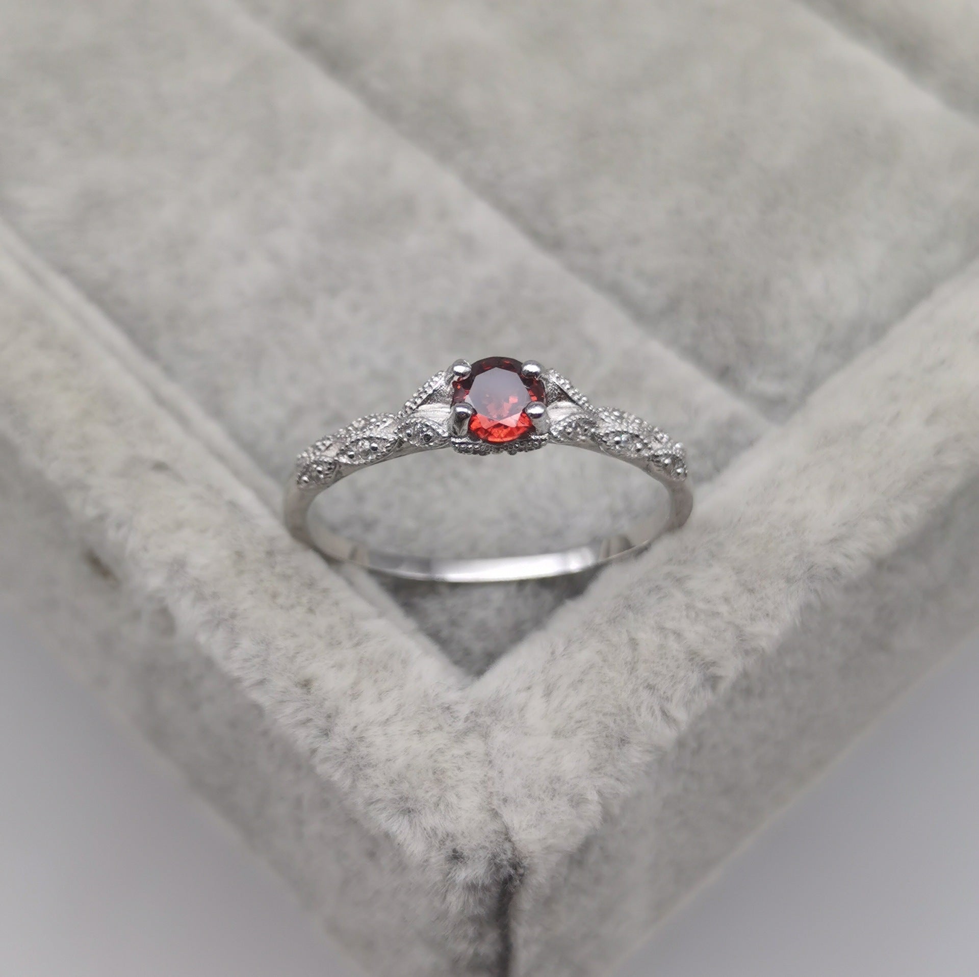 Wholesale Amethyst Zircon Alloy Rings